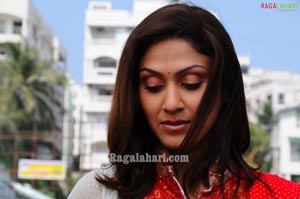 Manjari Fadnis Photo Gallery from Inkosari